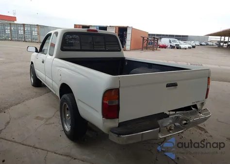 1997 Toyota Tacoma z USA, uszkodzony, nr VIN 4TAVL52N9VZ320824